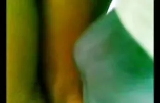 १२:: डीए बसमा जीन्स सर्टमा चम्किलो गोरो।