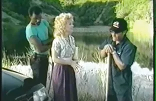 नग्न अपरिचित १ 198 77