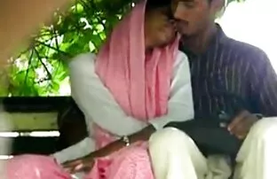प्रेमी हस्तमैथुन र फिंगरिंग