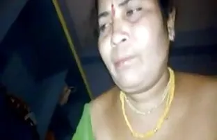 देसी परिपक्व चाची