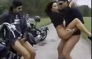 एरिका बेला थ्रीसम
