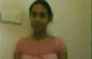 श्रीलn्कन सेक्सी फिल्म हिंदीमा भिडियोहरू हेर्दै