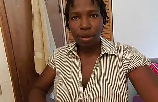 ठूला स्तन आबनूस उनको फोटो एचडी