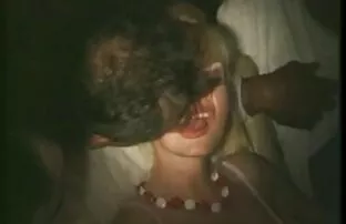 फ्रान्सेली श्रीमतीले छोए र अश्लील सिनेमा 80० को दशकमा लीट गरी