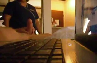 ठूली होटल-नोकरीको लागि