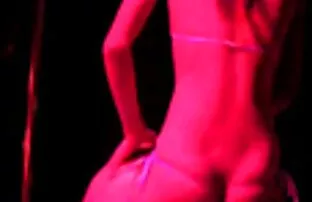 २ dance नर्तक खेसारीलालको सेक्सी चलचित्र प्रतिबन्धित