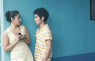 परिपक्व महिला र yung केटी धेरै तातो सेक्स दृश्य