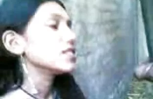 देसी कलेज प्रेमिका हिंदी मा चूसने bf खतना लिंग