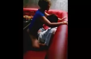 शैम्पेन कोठामा वास्तविक स्टर्पर कमबख्त केटा!